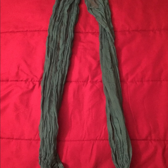 2 infinity scarfs🧣 - Picture 4 of 6